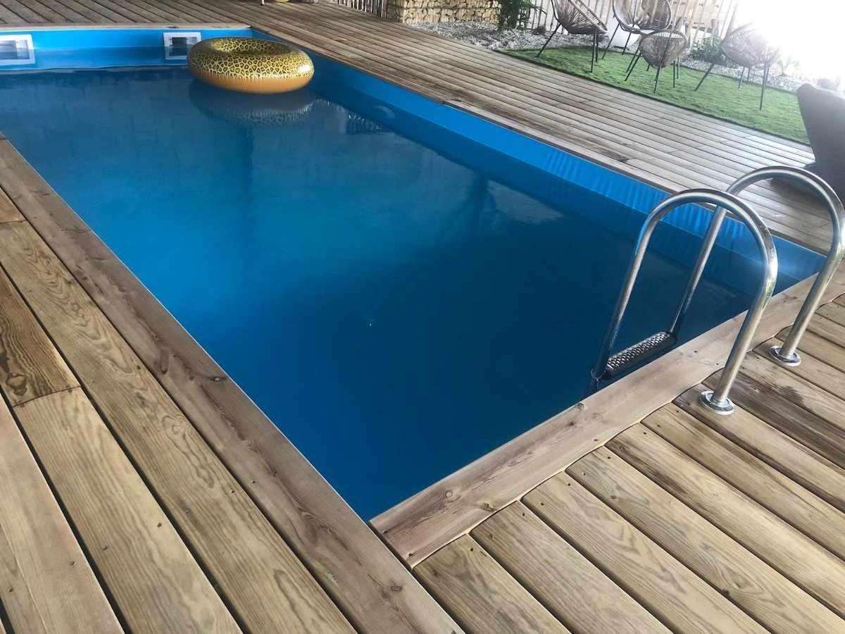 Le Petit Monty Gite Cote Jardin Saint-Malo-du-Bois Экстерьер фото